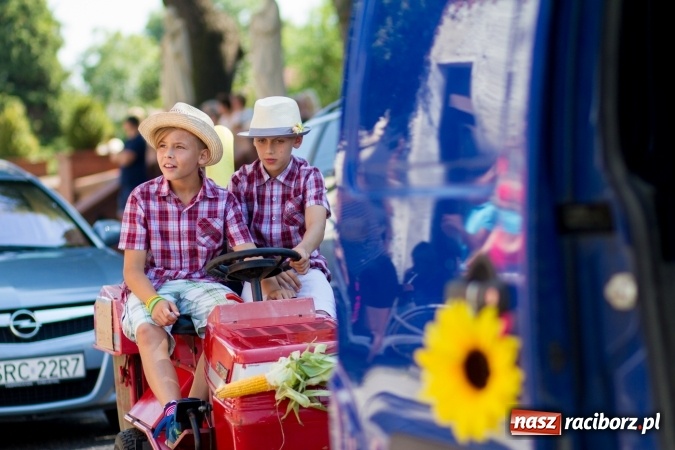 Zdjęcie w galerii na portalu naszraciborz.pl: Dożynki 2016. W Cyprzanowie z Lekartowem dziękowali za plony wiadomości z regionu
