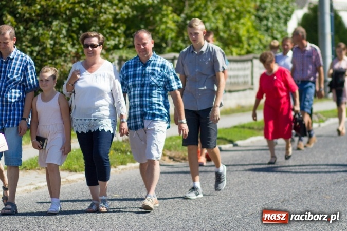 Zdjęcie w galerii na portalu naszraciborz.pl: Dożynki 2016. W Cyprzanowie z Lekartowem dziękowali za plony wiadomości z regionu