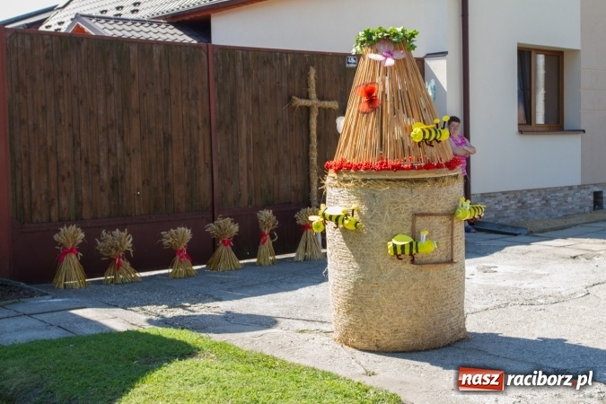 Zdjęcie w galerii na portalu naszraciborz.pl: Dożynki 2016. W Cyprzanowie z Lekartowem dziękowali za plony wiadomości z regionu