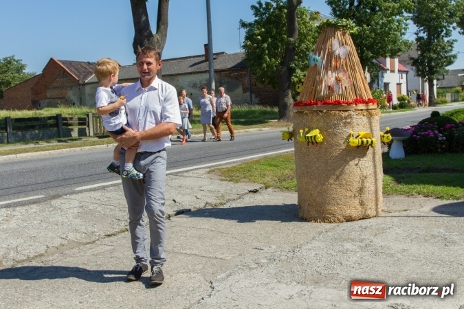Zdjęcie w galerii na portalu naszraciborz.pl: Dożynki 2016. W Cyprzanowie z Lekartowem dziękowali za plony wiadomości z regionu
