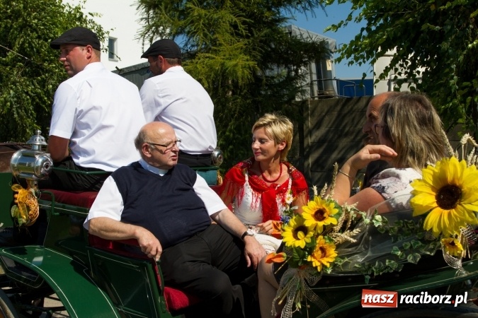 Zdjęcie w galerii na portalu naszraciborz.pl: Dożynki 2016. W Cyprzanowie z Lekartowem dziękowali za plony wiadomości z regionu