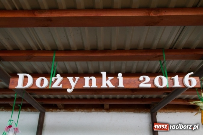 Zdjęcie w galerii na portalu naszraciborz.pl: Dożynki 2016. W Cyprzanowie z Lekartowem dziękowali za plony wiadomości z regionu