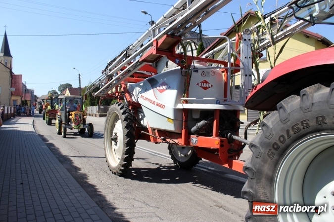 Zdjęcie w galerii na portalu naszraciborz.pl: Dożynki 2016. W Krzyżanowicach po żniwnioku baby do kurortów rozwiozą  wiadomości z regionu