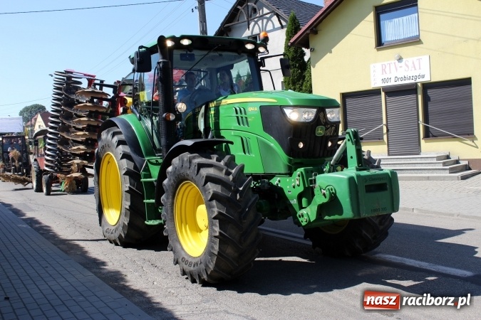 Zdjęcie w galerii na portalu naszraciborz.pl: Dożynki 2016. W Krzyżanowicach po żniwnioku baby do kurortów rozwiozą  wiadomości z regionu