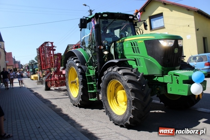 Zdjęcie w galerii na portalu naszraciborz.pl: Dożynki 2016. W Krzyżanowicach po żniwnioku baby do kurortów rozwiozą  wiadomości z regionu