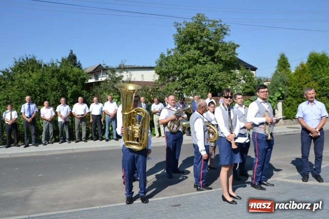 Zdjęcie w galerii na portalu naszraciborz.pl: Dożynki 2016. W Krzyżanowicach po żniwnioku baby do kurortów rozwiozą  wiadomości z regionu