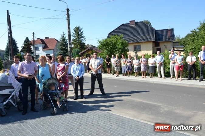 Zdjęcie w galerii na portalu naszraciborz.pl: Dożynki 2016. W Krzyżanowicach po żniwnioku baby do kurortów rozwiozą  wiadomości z regionu