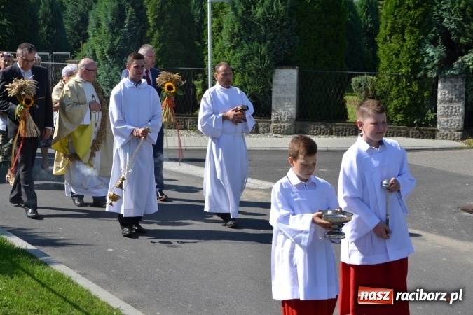 Zdjęcie w galerii na portalu naszraciborz.pl: Dożynki 2016. W Krzyżanowicach po żniwnioku baby do kurortów rozwiozą  wiadomości z regionu