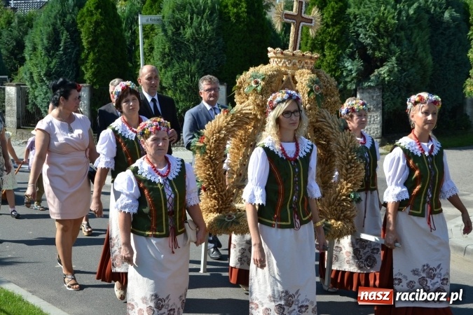 Zdjęcie w galerii na portalu naszraciborz.pl: Dożynki 2016. W Krzyżanowicach po żniwnioku baby do kurortów rozwiozą  wiadomości z regionu