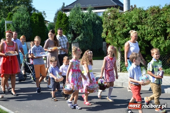 Zdjęcie w galerii na portalu naszraciborz.pl: Dożynki 2016. W Krzyżanowicach po żniwnioku baby do kurortów rozwiozą  wiadomości z regionu