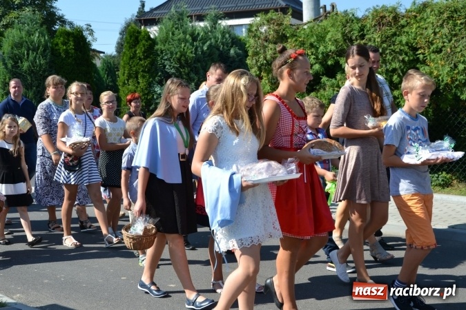 Zdjęcie w galerii na portalu naszraciborz.pl: Dożynki 2016. W Krzyżanowicach po żniwnioku baby do kurortów rozwiozą  wiadomości z regionu
