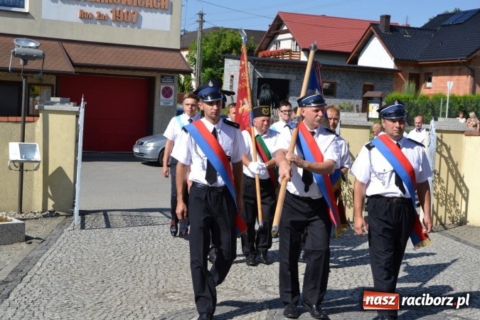 Zdjęcie w galerii na portalu naszraciborz.pl: Dożynki 2016. W Krzyżanowicach po żniwnioku baby do kurortów rozwiozą  wiadomości z regionu