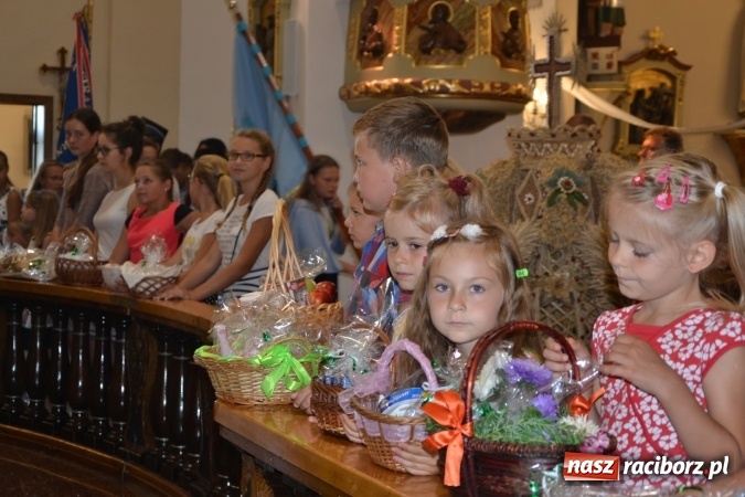 Zdjęcie w galerii na portalu naszraciborz.pl: Dożynki 2016. W Krzyżanowicach po żniwnioku baby do kurortów rozwiozą  wiadomości z regionu