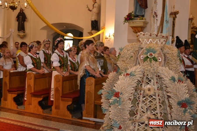 Zdjęcie w galerii na portalu naszraciborz.pl: Dożynki 2016. W Krzyżanowicach po żniwnioku baby do kurortów rozwiozą  wiadomości z regionu