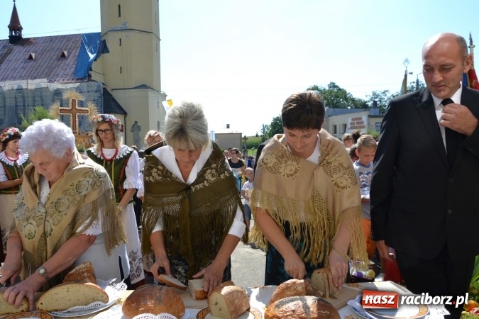 Zdjęcie w galerii na portalu naszraciborz.pl: Dożynki 2016. W Krzyżanowicach po żniwnioku baby do kurortów rozwiozą  wiadomości z regionu