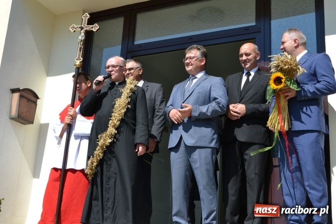 Zdjęcie w galerii na portalu naszraciborz.pl: Dożynki 2016. W Krzyżanowicach po żniwnioku baby do kurortów rozwiozą  wiadomości z regionu