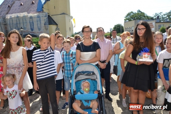 Zdjęcie w galerii na portalu naszraciborz.pl: Dożynki 2016. W Krzyżanowicach po żniwnioku baby do kurortów rozwiozą  wiadomości z regionu