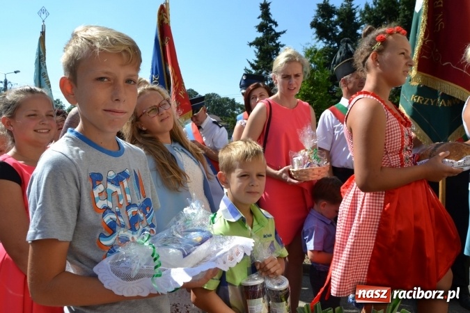 Zdjęcie w galerii na portalu naszraciborz.pl: Dożynki 2016. W Krzyżanowicach po żniwnioku baby do kurortów rozwiozą  wiadomości z regionu