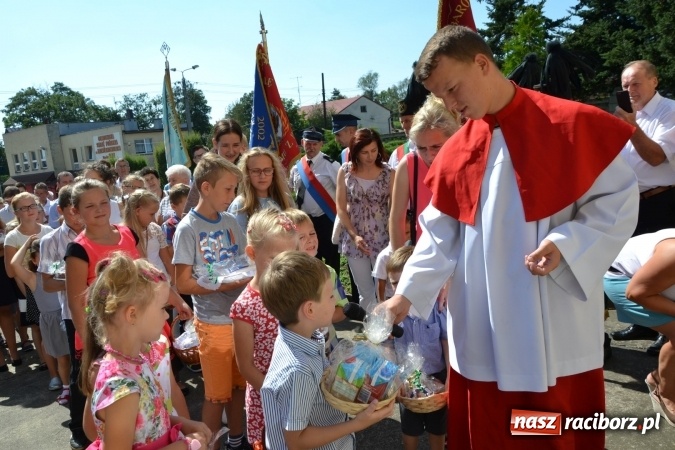Zdjęcie w galerii na portalu naszraciborz.pl: Dożynki 2016. W Krzyżanowicach po żniwnioku baby do kurortów rozwiozą  wiadomości z regionu