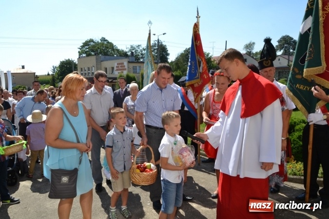 Zdjęcie w galerii na portalu naszraciborz.pl: Dożynki 2016. W Krzyżanowicach po żniwnioku baby do kurortów rozwiozą  wiadomości z regionu
