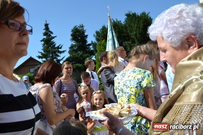 Zdjęcie w galerii na portalu naszraciborz.pl: Dożynki 2016. W Krzyżanowicach po żniwnioku baby do kurortów rozwiozą  wiadomości z regionu
