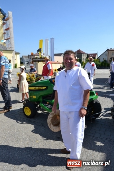 Zdjęcie w galerii na portalu naszraciborz.pl: Dożynki 2016. W Krzyżanowicach po żniwnioku baby do kurortów rozwiozą  wiadomości z regionu