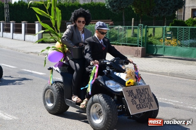 Zdjęcie w galerii na portalu naszraciborz.pl: Dożynki 2016. W Krzyżanowicach po żniwnioku baby do kurortów rozwiozą  wiadomości z regionu
