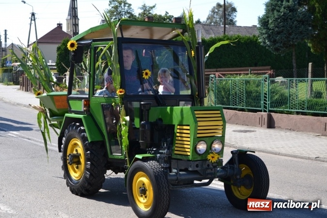 Zdjęcie w galerii na portalu naszraciborz.pl: Dożynki 2016. W Krzyżanowicach po żniwnioku baby do kurortów rozwiozą  wiadomości z regionu