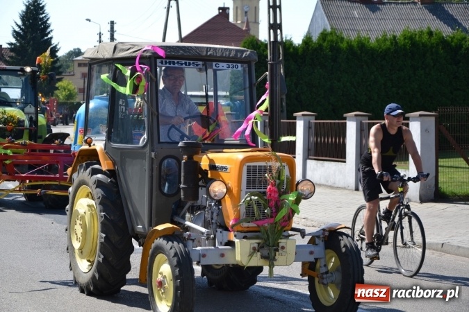 Zdjęcie w galerii na portalu naszraciborz.pl: Dożynki 2016. W Krzyżanowicach po żniwnioku baby do kurortów rozwiozą  wiadomości z regionu