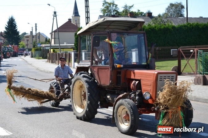 Zdjęcie w galerii na portalu naszraciborz.pl: Dożynki 2016. W Krzyżanowicach po żniwnioku baby do kurortów rozwiozą  wiadomości z regionu