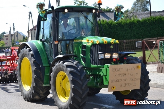 Zdjęcie w galerii na portalu naszraciborz.pl: Dożynki 2016. W Krzyżanowicach po żniwnioku baby do kurortów rozwiozą  wiadomości z regionu