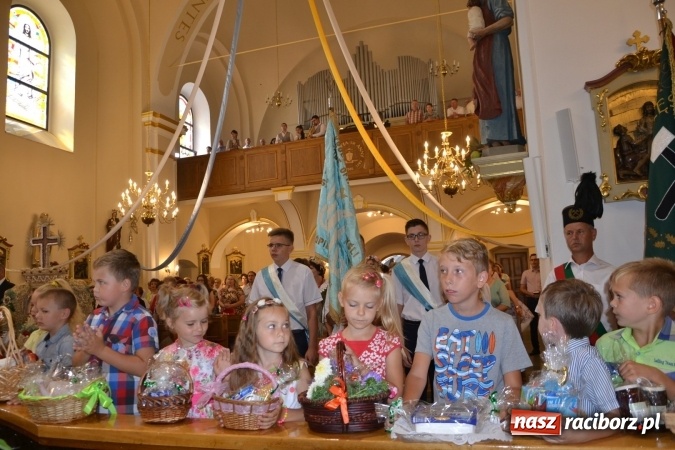 Zdjęcie w galerii na portalu naszraciborz.pl: Dożynki 2016. W Krzyżanowicach po żniwnioku baby do kurortów rozwiozą  wiadomości z regionu