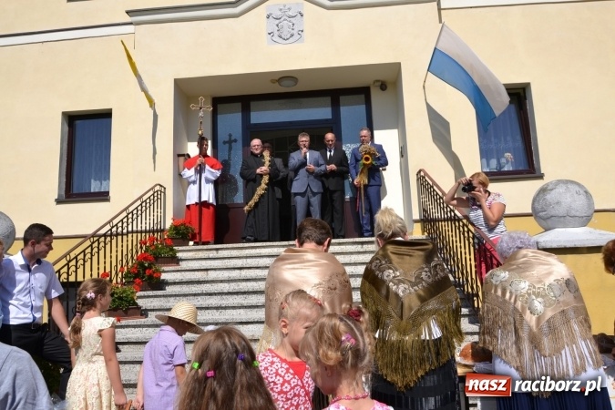 Zdjęcie w galerii na portalu naszraciborz.pl: Dożynki 2016. W Krzyżanowicach po żniwnioku baby do kurortów rozwiozą  wiadomości z regionu