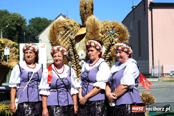 Zdjęcie w galerii na portalu naszraciborz.pl: Dożynki 2016. Owsiszcze i Nowa Wioska świętują razem wiadomości z regionu