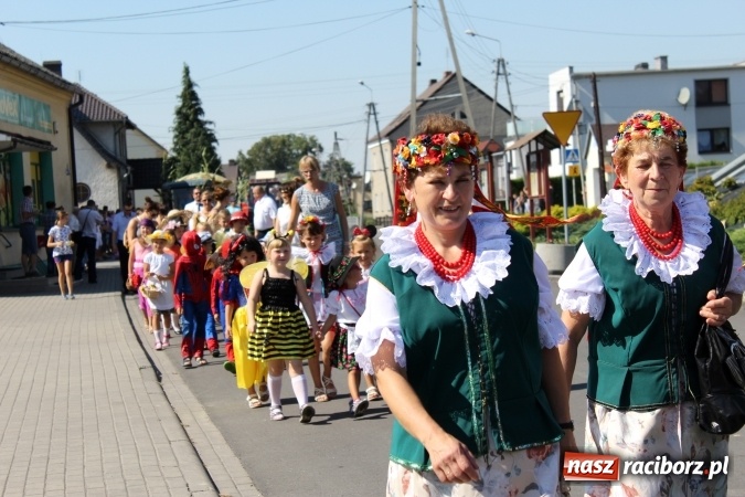 Zdjęcie w galerii na portalu naszraciborz.pl: Dożynki 2016. Owsiszcze i Nowa Wioska świętują razem wiadomości z regionu