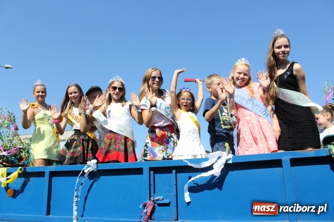 Zdjęcie w galerii na portalu naszraciborz.pl: Dożynki 2016. Owsiszcze i Nowa Wioska świętują razem wiadomości z regionu