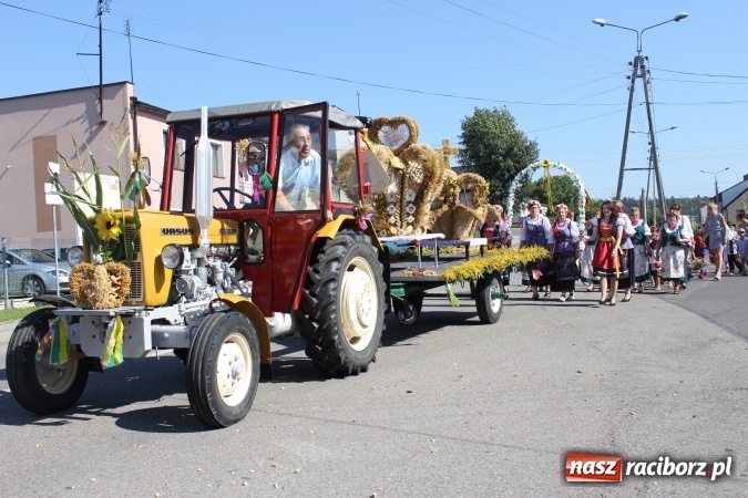 Zdjęcie w galerii na portalu naszraciborz.pl: Dożynki 2016. Owsiszcze i Nowa Wioska świętują razem wiadomości z regionu