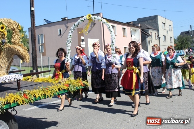 Zdjęcie w galerii na portalu naszraciborz.pl: Dożynki 2016. Owsiszcze i Nowa Wioska świętują razem wiadomości z regionu