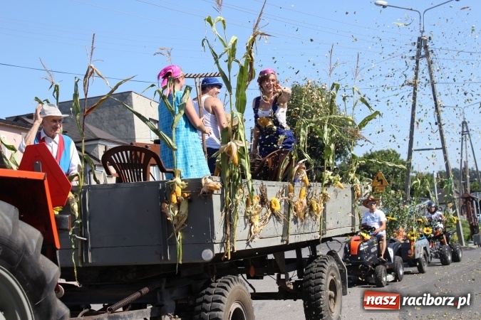 Zdjęcie w galerii na portalu naszraciborz.pl: Dożynki 2016. Owsiszcze i Nowa Wioska świętują razem wiadomości z regionu