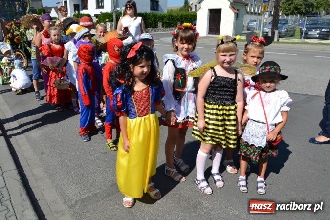Zdjęcie w galerii na portalu naszraciborz.pl: Dożynki 2016. Owsiszcze i Nowa Wioska świętują razem wiadomości z regionu