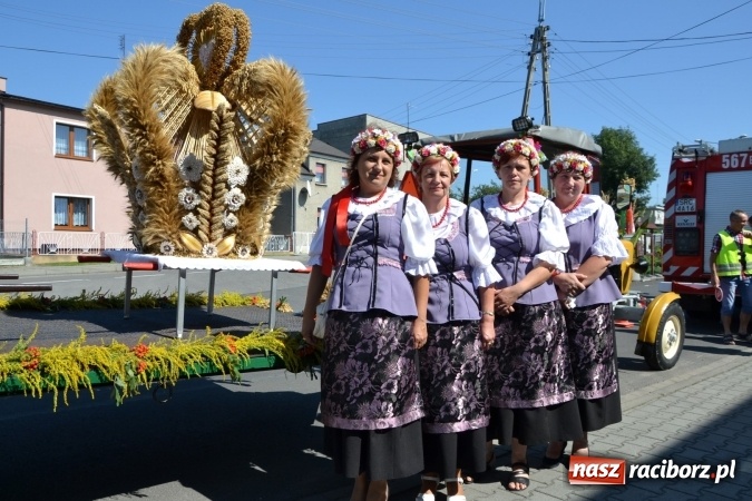 Zdjęcie w galerii na portalu naszraciborz.pl: Dożynki 2016. Owsiszcze i Nowa Wioska świętują razem wiadomości z regionu