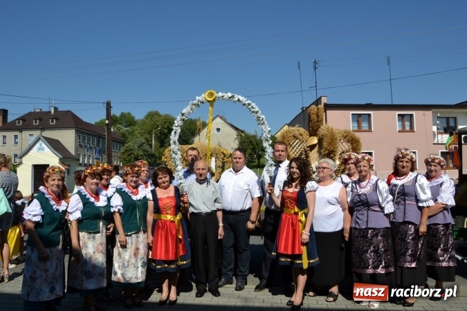 Zdjęcie w galerii na portalu naszraciborz.pl: Dożynki 2016. Owsiszcze i Nowa Wioska świętują razem wiadomości z regionu