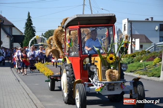 Zdjęcie w galerii na portalu naszraciborz.pl: Dożynki 2016. Owsiszcze i Nowa Wioska świętują razem wiadomości z regionu