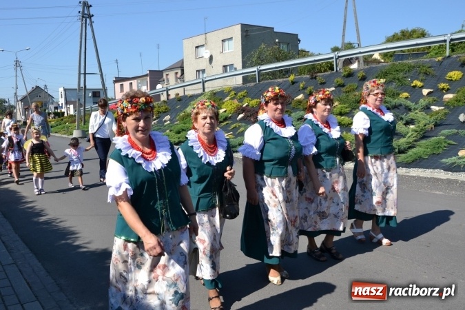 Zdjęcie w galerii na portalu naszraciborz.pl: Dożynki 2016. Owsiszcze i Nowa Wioska świętują razem wiadomości z regionu