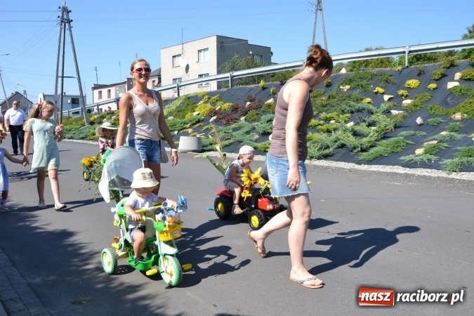 Zdjęcie w galerii na portalu naszraciborz.pl: Dożynki 2016. Owsiszcze i Nowa Wioska świętują razem wiadomości z regionu