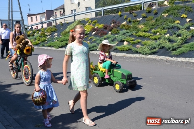 Zdjęcie w galerii na portalu naszraciborz.pl: Dożynki 2016. Owsiszcze i Nowa Wioska świętują razem wiadomości z regionu