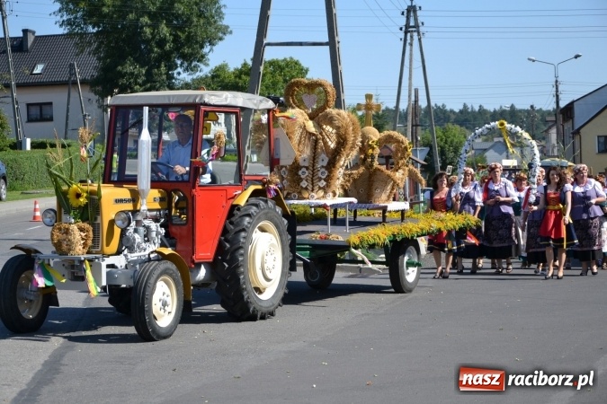 Zdjęcie w galerii na portalu naszraciborz.pl: Dożynki 2016. Owsiszcze i Nowa Wioska świętują razem wiadomości z regionu
