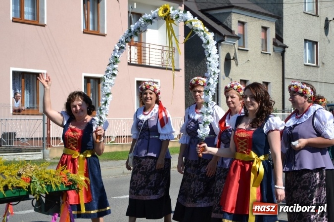 Zdjęcie w galerii na portalu naszraciborz.pl: Dożynki 2016. Owsiszcze i Nowa Wioska świętują razem wiadomości z regionu