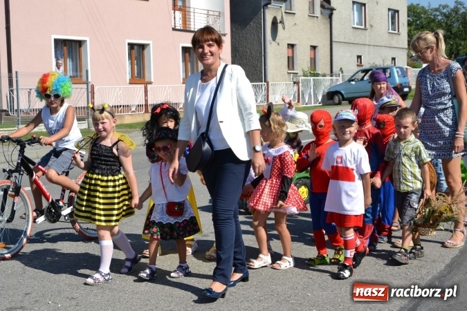 Zdjęcie w galerii na portalu naszraciborz.pl: Dożynki 2016. Owsiszcze i Nowa Wioska świętują razem wiadomości z regionu