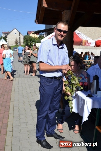 Zdjęcie w galerii na portalu naszraciborz.pl: Dożynki 2016. Owsiszcze i Nowa Wioska świętują razem wiadomości z regionu